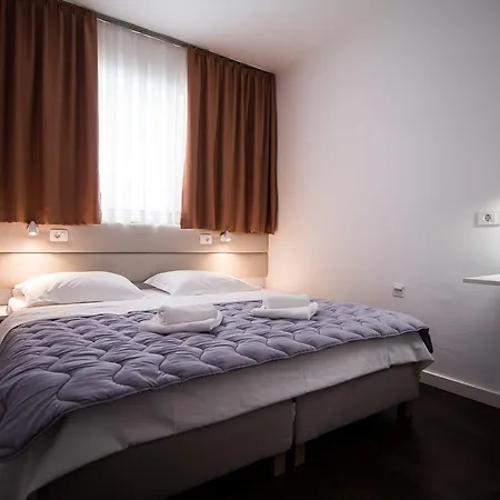 No-1 Hotel 3*